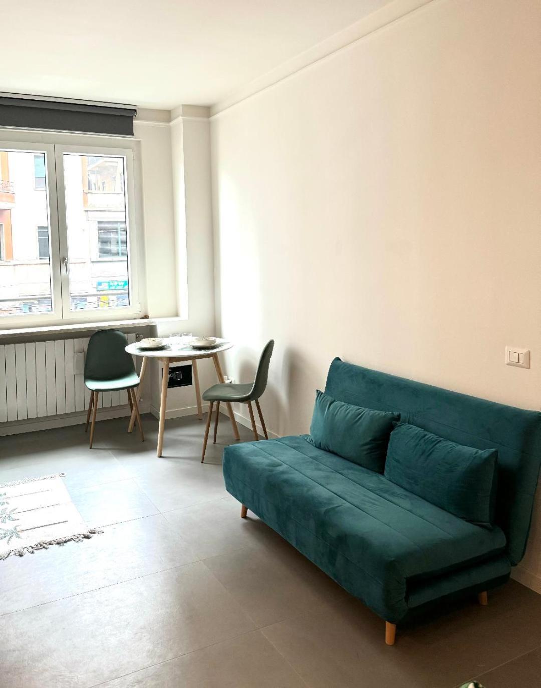 Rainbow Studio Flat- Monolocale Luminoso Milan Exterior photo